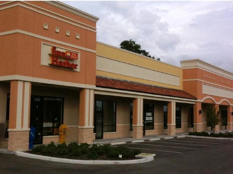 More Photos Of 13685 S US Highway 441, Summerfield Storefront For Lease