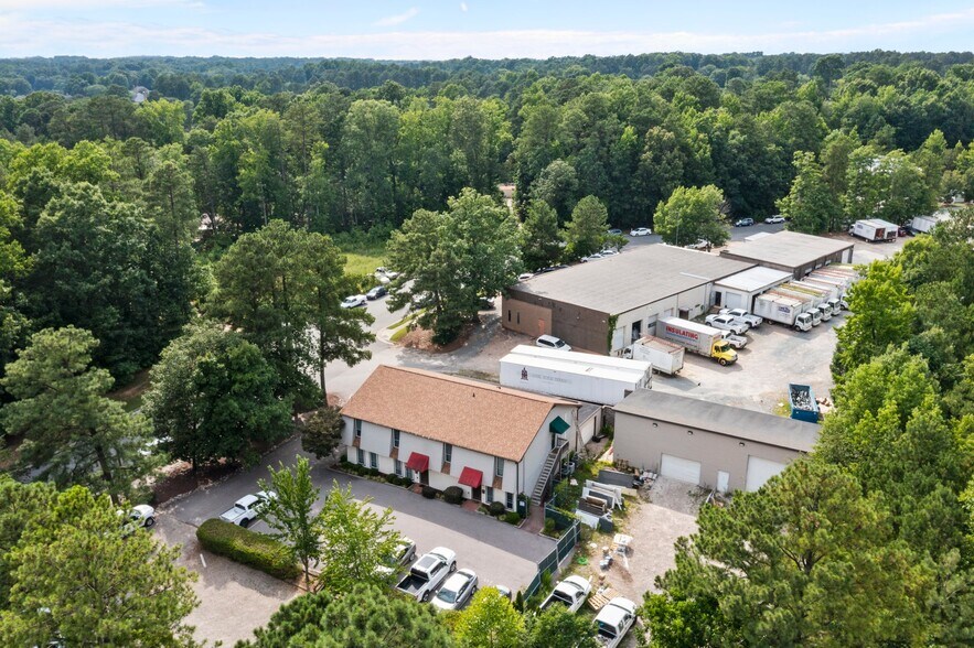 More Photos Of 2701 Rowland Rd, Raleigh Office For Lease