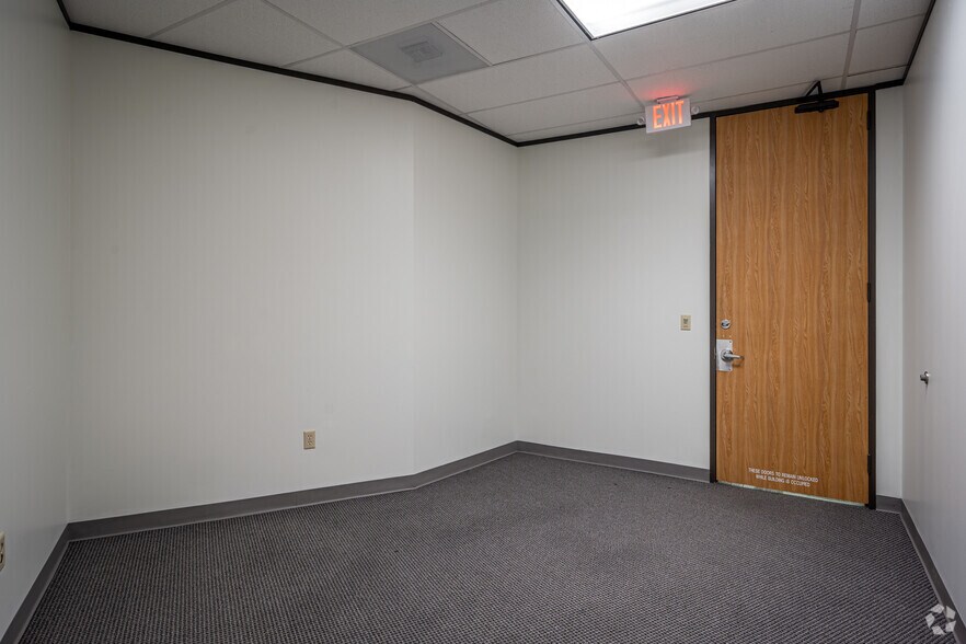 More Photos Of 10101 Harwin Dr, Houston Office For Lease