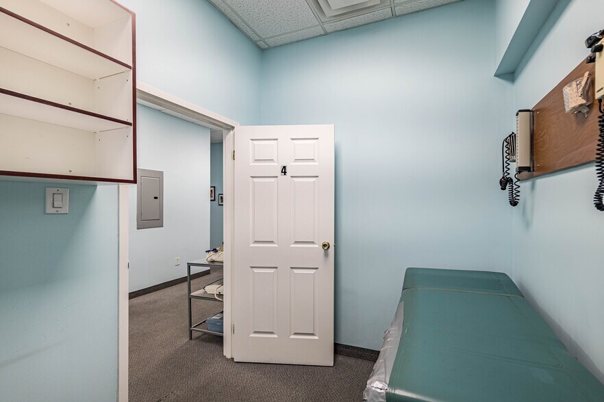 More Photos Of 1625 Albion Rd, Toronto Medical For Sale