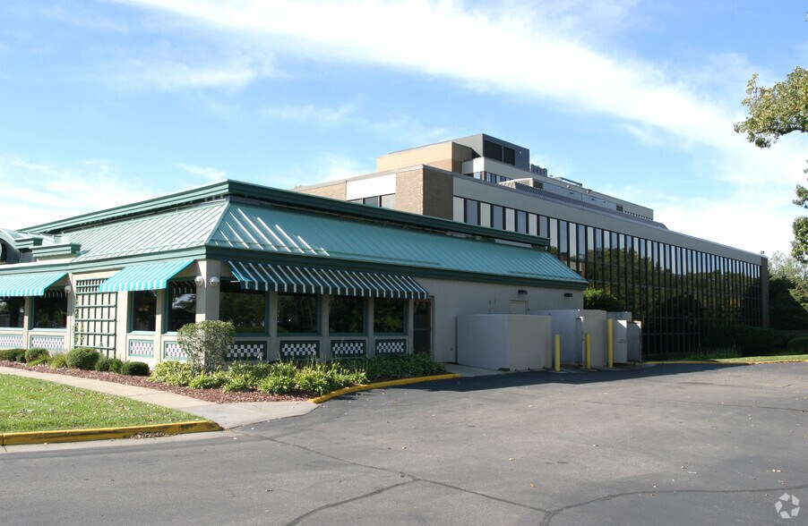 More Photos Of 6750 France Ave S, Edina Office For Lease