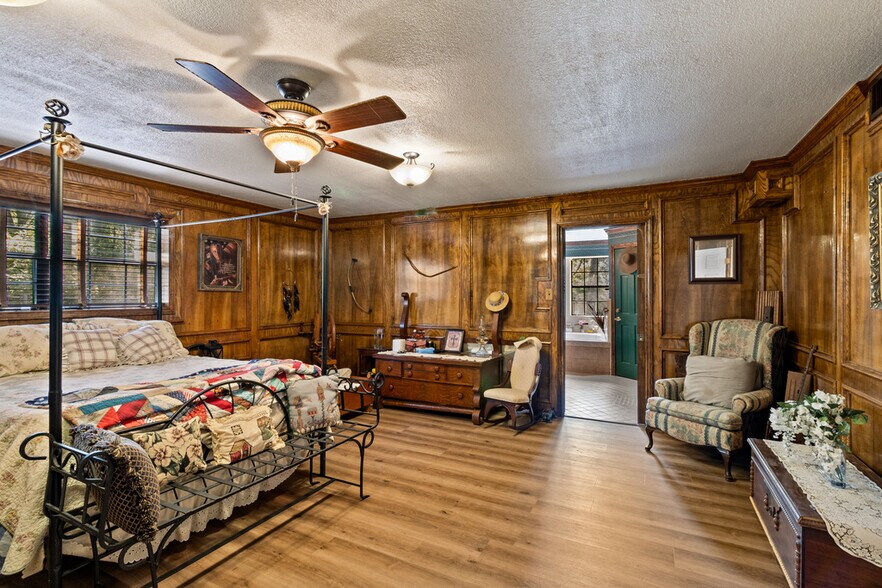 More Photos Of 750 N US Highway 287, Palestine Multifamily For Sale