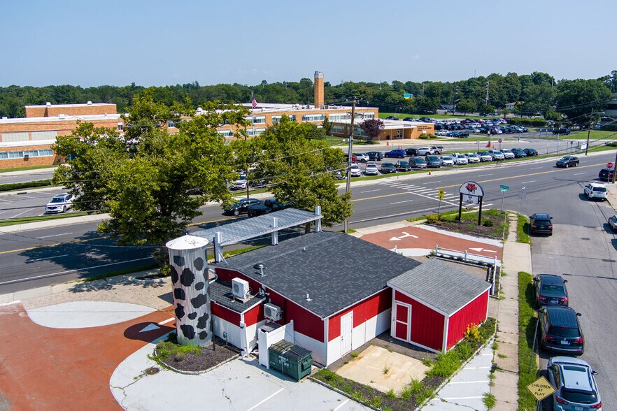 Primary Photo Of 2350 N Jerusalem Ave, North Bellmore Convenience Store For Sale