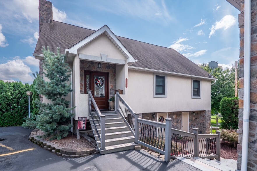 More Photos Of 270 E Northampton St, Bath Restaurant For Sale