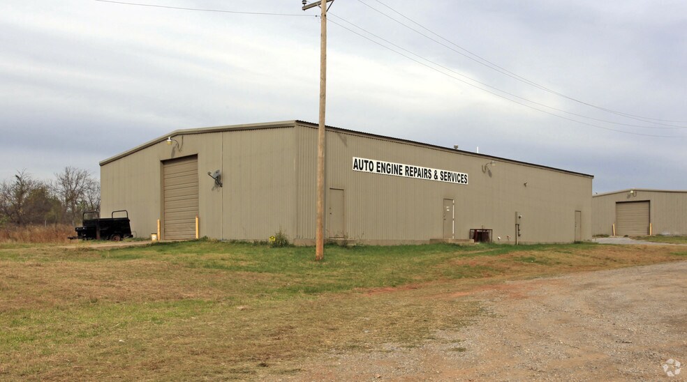 More Photos Of 815 S Sunnylane Rd, Moore Unknown For Lease