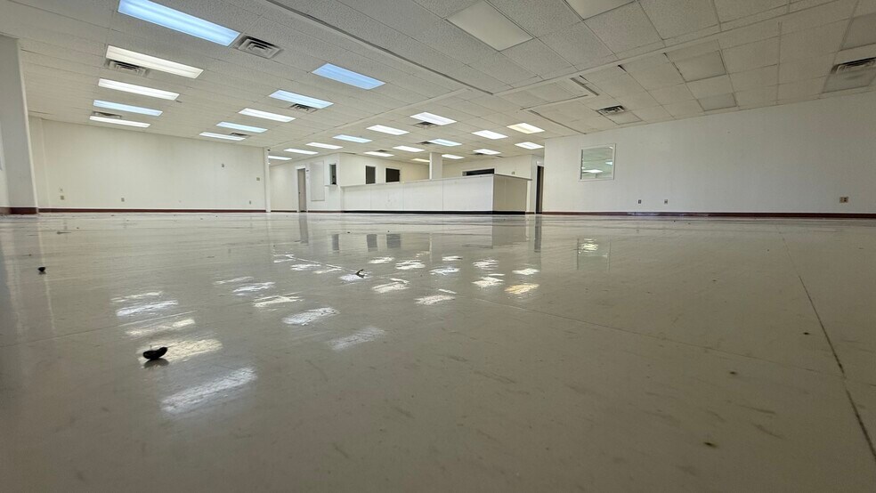 More Photos Of 1718 S 28th Ave, Edinburg Warehouse For Lease
