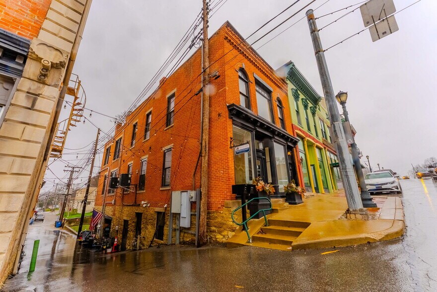 More Photos Of 144 S Wabash St, Wabash Office For Sale