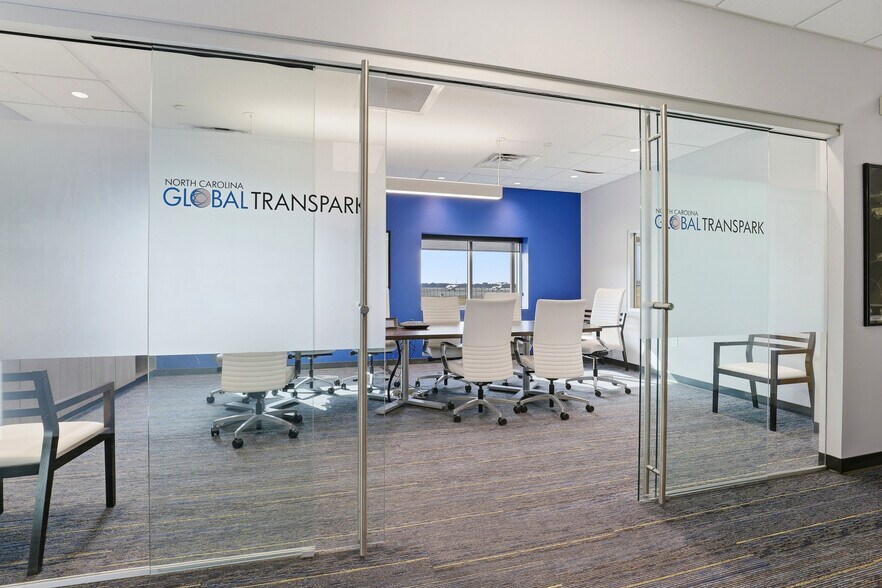More Photos Of 2780 Jetport Rd, Kinston Office For Lease