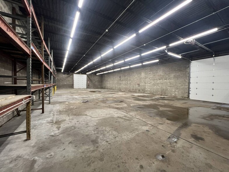 More Photos Of 159 Temple St, Nashua Warehouse For Lease