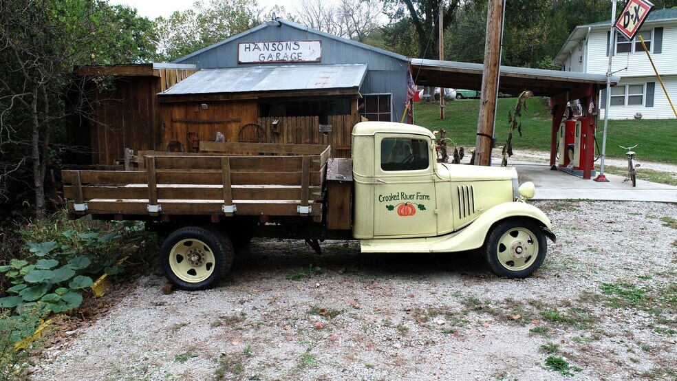 More Photos Of 22413 Highway C, Lawson Specialty For Sale