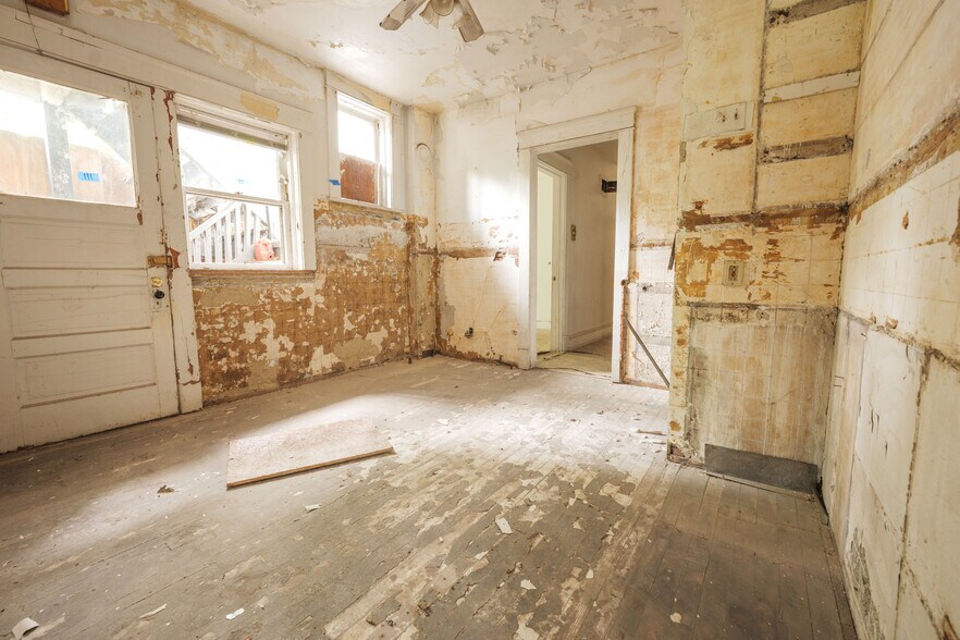 More Photos Of 1780 E 89th St, Cleveland Apartments For Sale