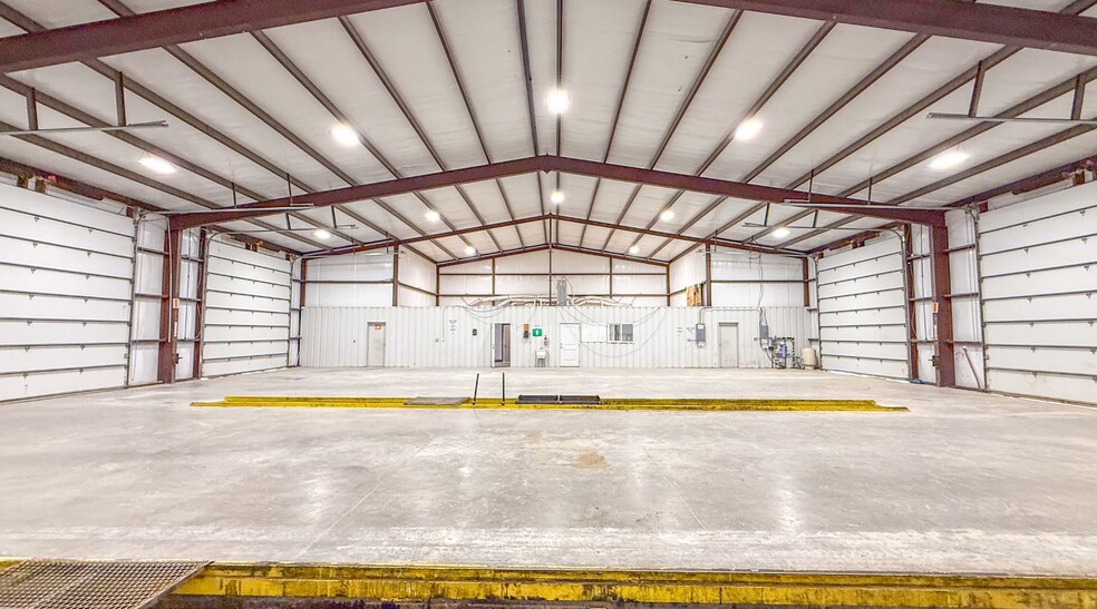 More Photos Of 1030 County 133 rd, Kermit Warehouse For Sale