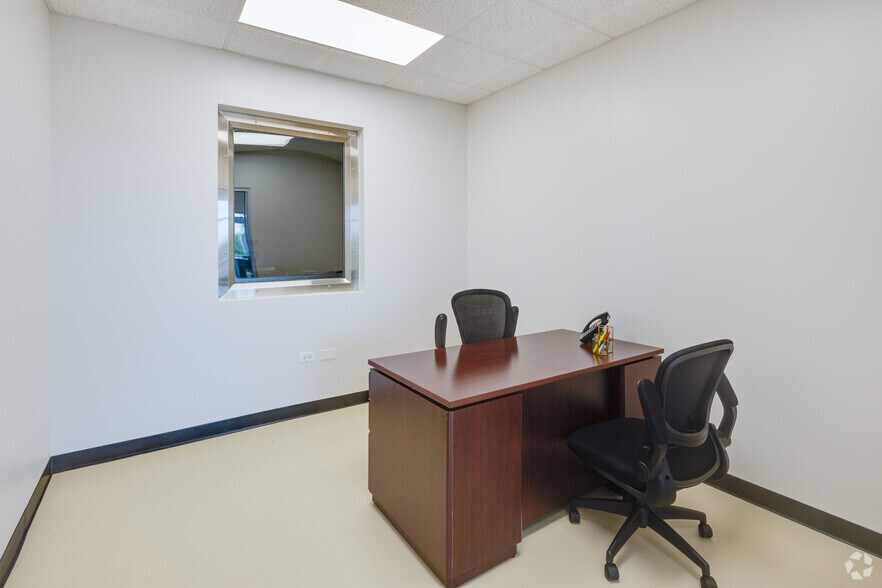 More Photos Of 17007 Prime Blvd, Lockport Coworking Space
