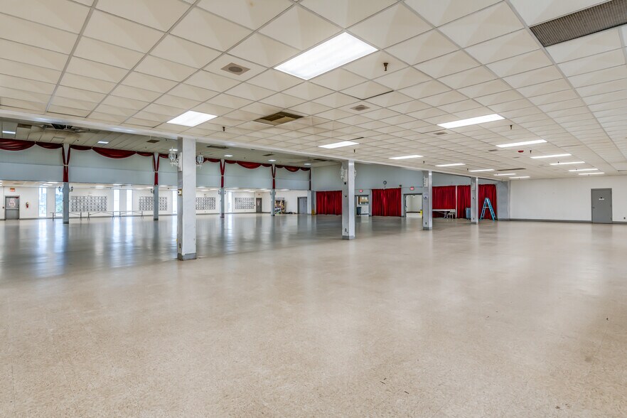 More Photos Of 555 Eastern Blvd, Montgomery Lodge Meeting Hall For Sale