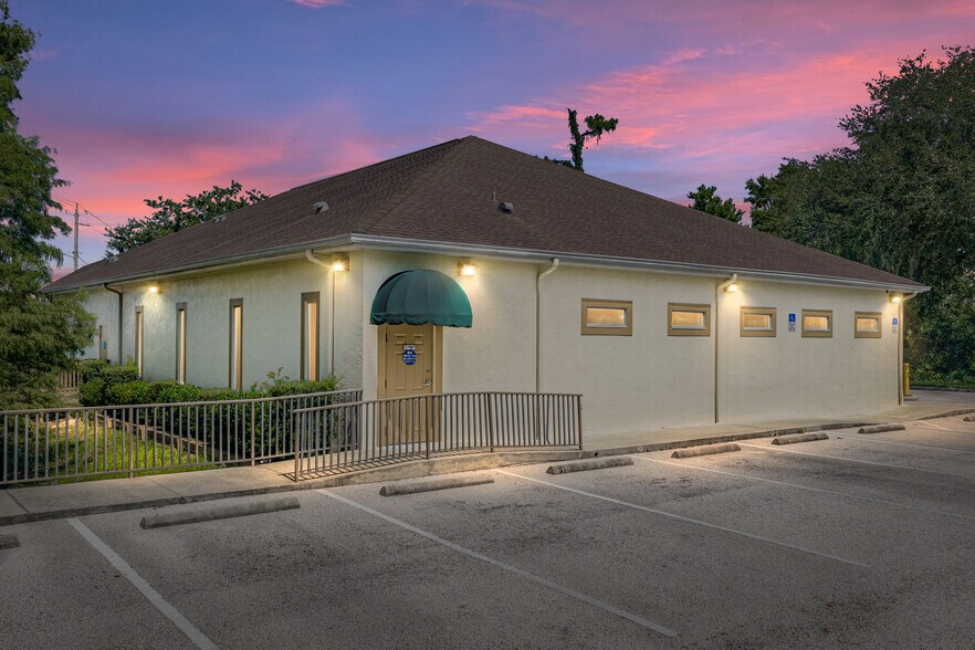 More Photos Of 1214 W Reynolds St, Plant City Office For Sale