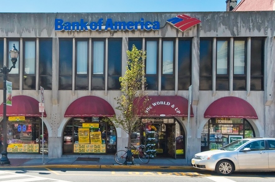 More Photos Of 3109 Bergenline Ave, Union City Bank For Lease