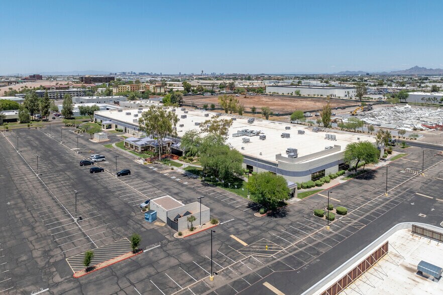 More Photos Of 1616 W 17th St, Tempe Office For Lease