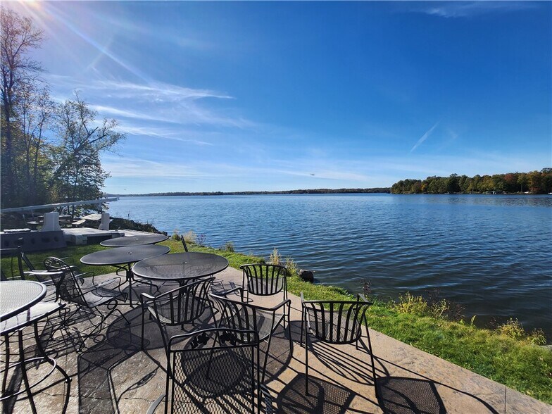 More Photos Of 2855 29th Ave, Birchwood Restaurant For Sale
