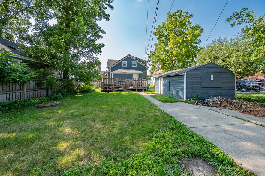 More Photos Of 125 S Quincy St, Green Bay Office For Sale