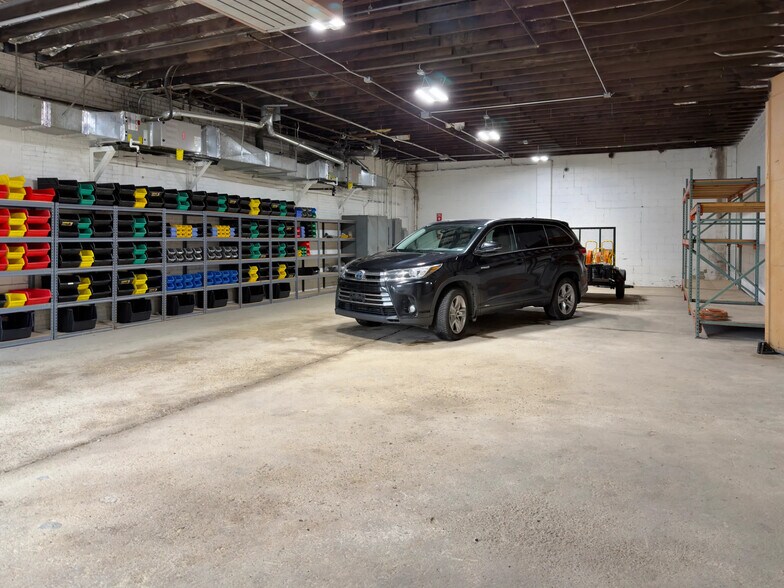 More Photos Of 1100 W Town St, Columbus Industrial For Sale