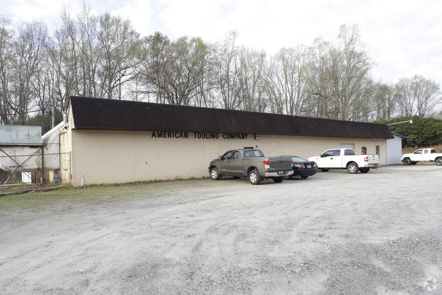Primary Photo Of 3911 Sc-24 Hwy, Anderson Light Manufacturing For Sale