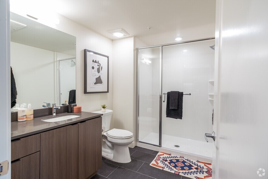 More Photos Of 1100 Webster St, Oakland Apartments For Lease