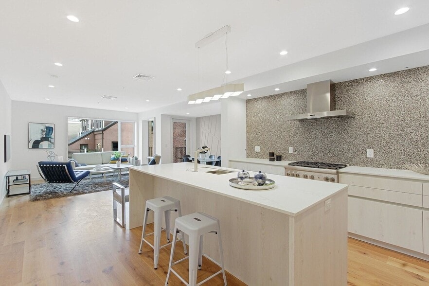 More Photos Of 362 W Broadway, South Boston Apartments For Sale