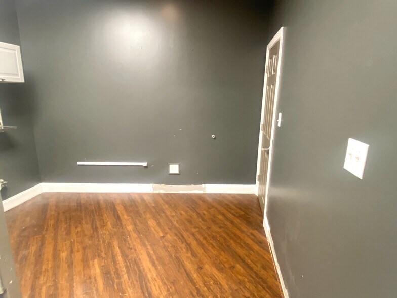More Photos Of 420-428 Boston Rd, Billerica Storefront Retail Office For Lease