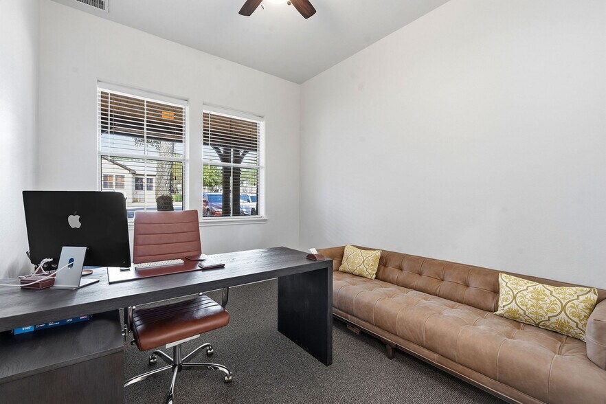 More Photos Of 5901 Old Fredericksburg Rd, Austin Office For Sale