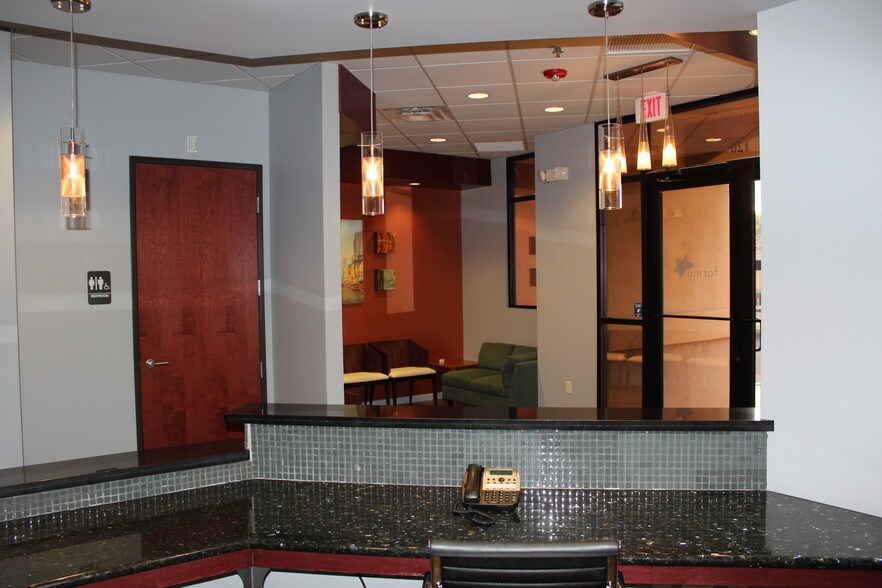 More Photos Of 14256 N Northsight Blvd, Scottsdale Medical For Sale