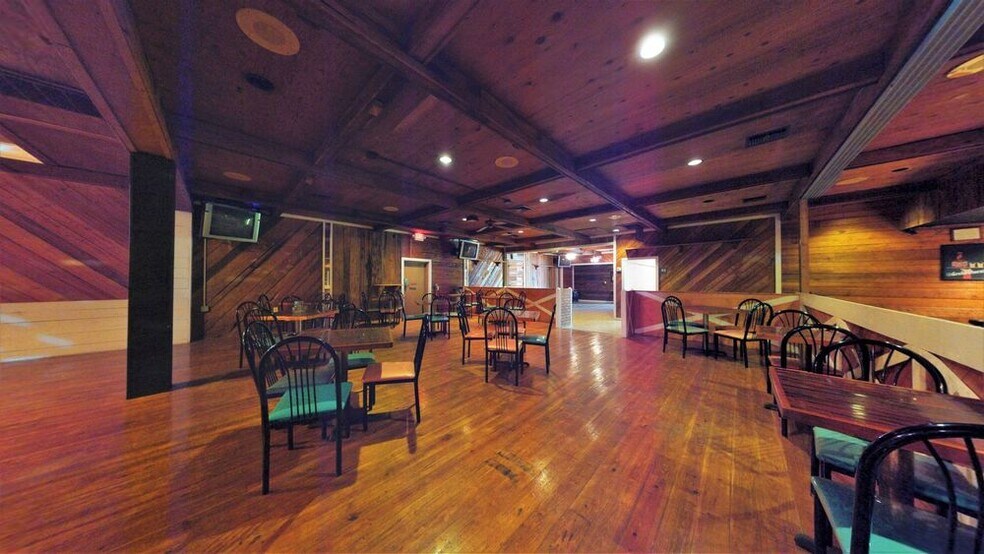 More Photos Of 4701 E Moody Blvd, Palm Coast Restaurant For Sale