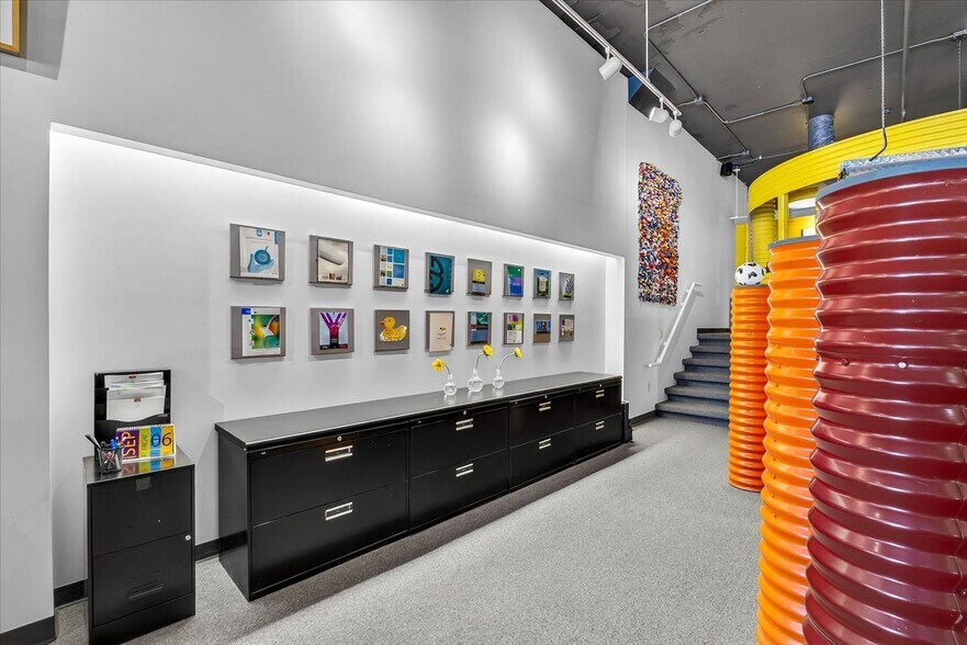 More Photos Of 155 E Wilson St, Madison Office For Sale