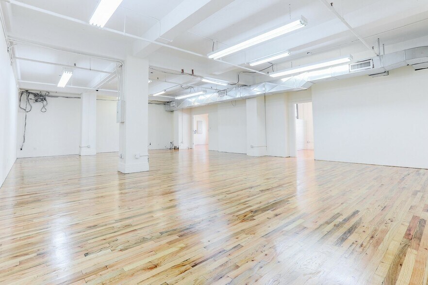 More Photos Of 134 W 29th St, New York Office For Sale