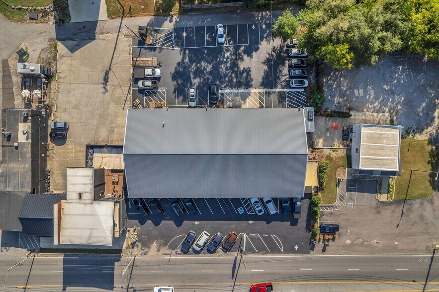 More Photos Of 1305-1311 Dickerson Pike, Nashville Freestanding For Lease