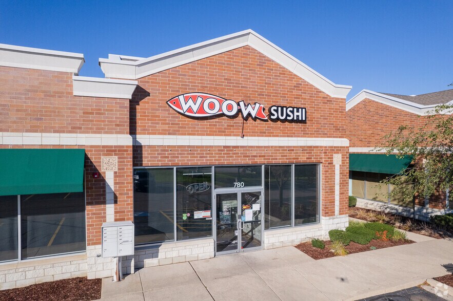 More Photos Of 702-750 S Randall Rd, Algonquin Unknown For Lease