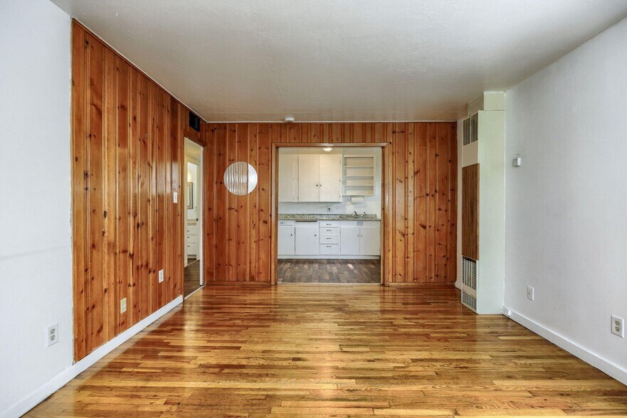 More Photos Of 128 S Mountain Ave, Ashland Apartments For Sale