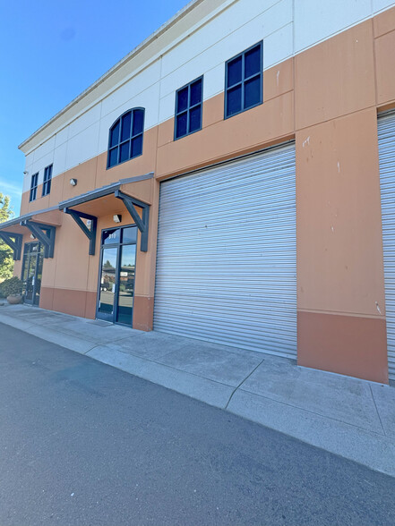 Primary Photo Of 1435 Technology Ln, Petaluma Research And Development For Sale