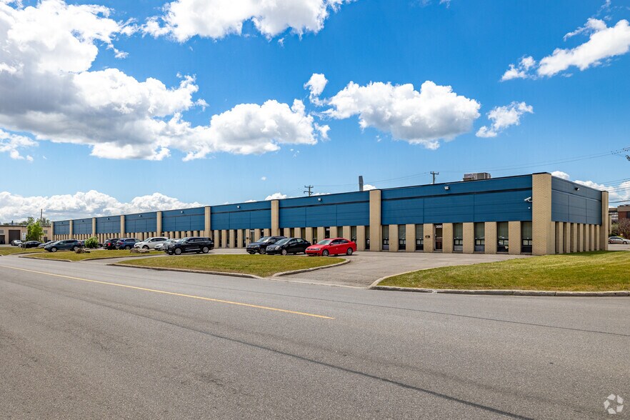 More Photos Of 2970-3090 Rue Brabant-Marineau, Montréal Warehouse For Lease