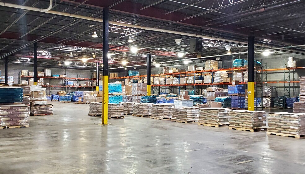 More Photos Of 16 Stenerson Ln, Cockeysville Warehouse For Lease