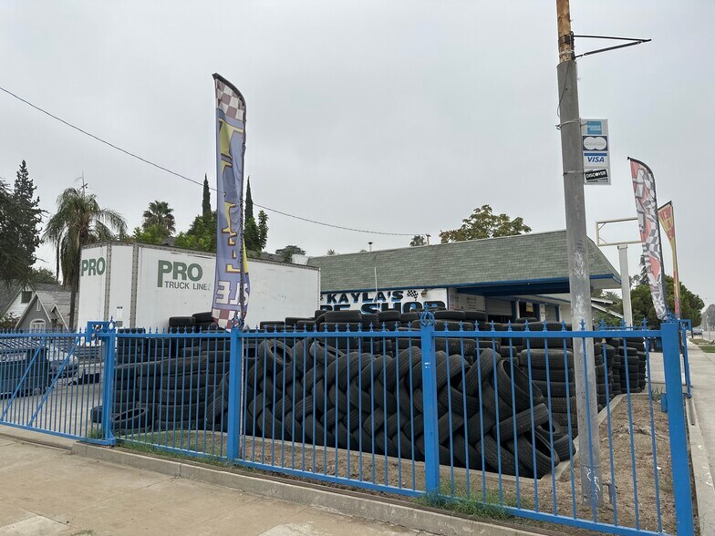 More Photos Of 1799 N E St, San Bernardino Auto Repair For Sale