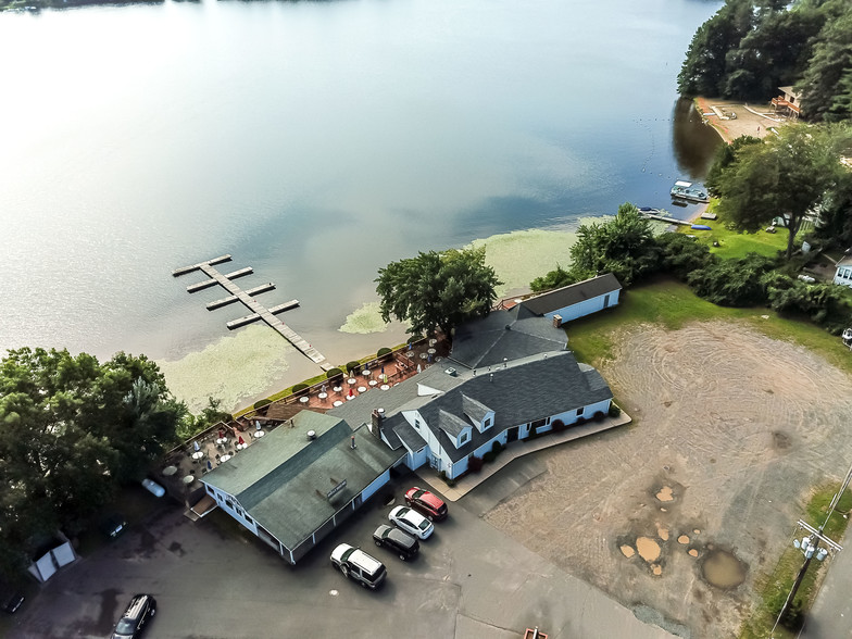 More Photos Of 141 Congamond Rd, Southwick Restaurant For Lease