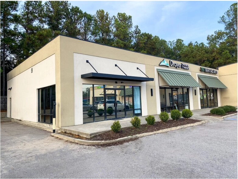 Primary Photo Of 1310-1350 Knox Abbott Dr, Cayce Storefront For Lease