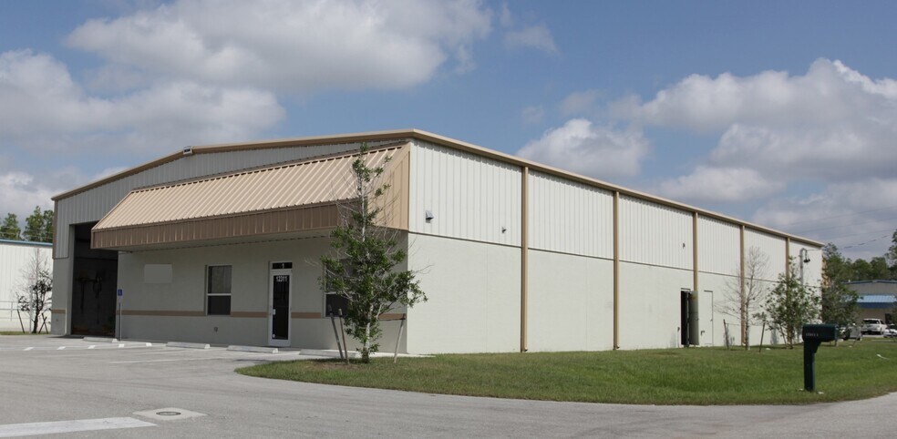 Primary Photo Of 12311 Crystal Commerce Loop, Fort Myers Warehouse For Lease