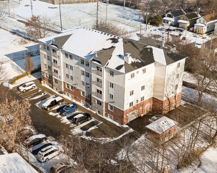 More Photos Of 75 Emma St, Oshawa Apartments For Sale