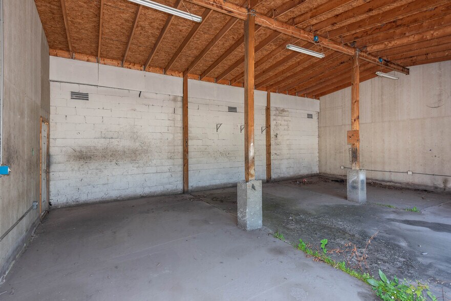 More Photos Of 4813 Belair Rd, Baltimore Freestanding For Sale