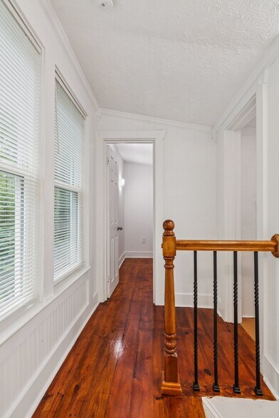 More Photos Of 375 Deerfield Dr, Dahlonega Multifamily For Sale