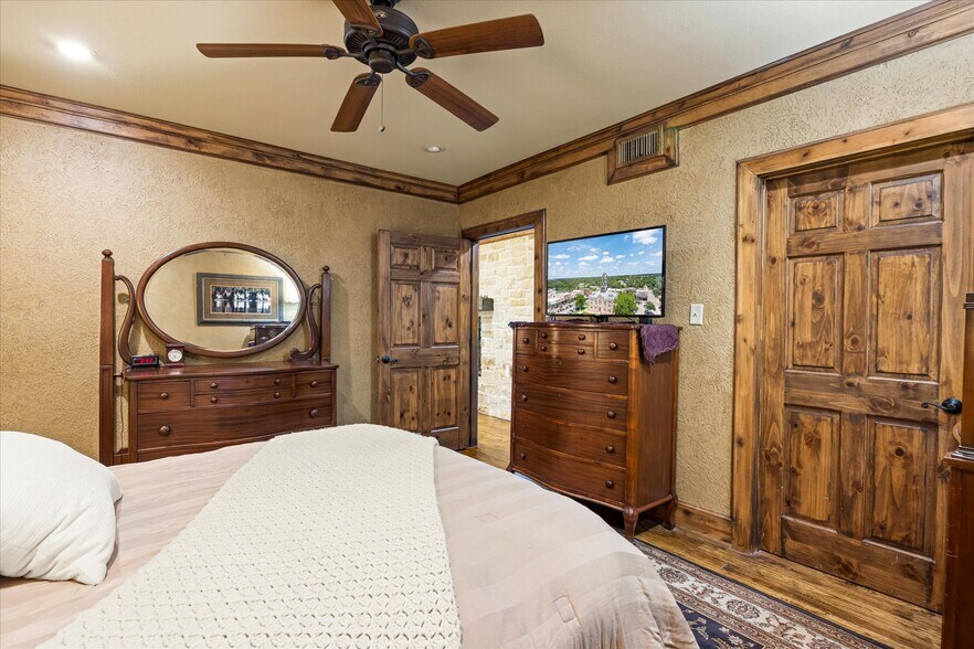 More Photos Of 1904 Floyd Rd, Weatherford Specialty For Sale