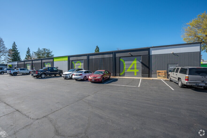 More Photos Of 9881-9969 Horn Rd, Sacramento Unknown For Lease