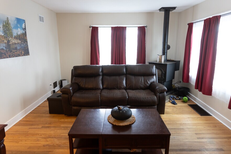 More Photos Of 2800 NY-49, West Monroe Auto Repair For Lease