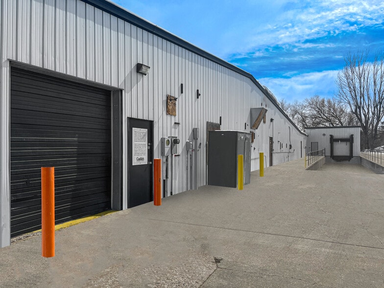 More Photos Of 310 34th Ave W, Alexandria Freestanding For Sale